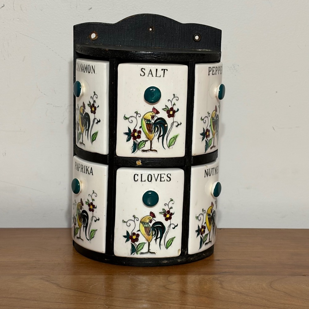 Vintage Rooster Ceramic Spice Rack Set 6 Shakers Wood Wall Mount Farmhouse Decor